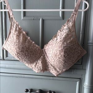 Maidenform Tan Lace Underwire Bra
